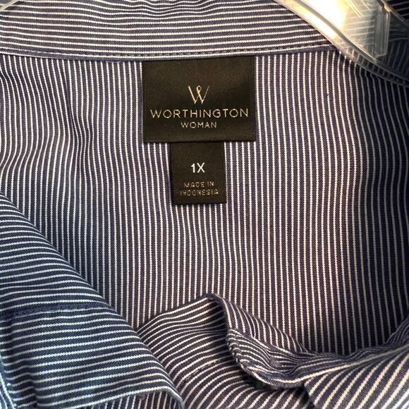 Worthington Women Blue pinstripe Button front ¾ length Sleeve Blouse - Picture 5 of 9